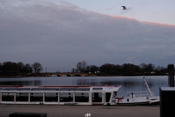  <strong>- Date</strong>: February 12, 2024 <br> <strong>- Exposure Time </strong>: 1/180 <br> <strong>- Focal Length </strong>: 50 mm <br> <strong> - ISO</strong>: 500 <br>