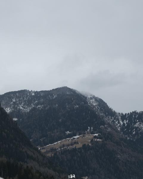  <strong>- Date</strong>: January 18, 2026 <br> <strong>- Exposure Time </strong>: 1/250 <br> <strong>- Focal Length </strong>: 68 mm <br> <strong> - ISO</strong>: 1000 <br>