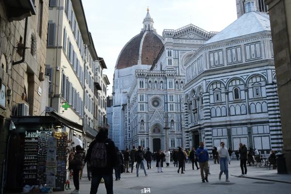  <strong>- Date</strong>: January 19, 2026 <br> <strong>- Exposure Time </strong>: 1/250 <br> <strong>- Focal Length </strong>: 35 mm <br> <strong> - ISO</strong>: 1250 <br>