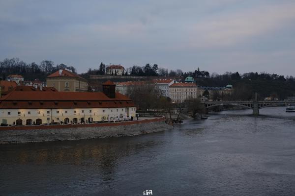  <strong>- Date</strong>: March 07, 2024 <br> <strong>- Exposure Time </strong>: 1/40 <br> <strong>- Focal Length </strong>: 51 mm <br> <strong> - ISO</strong>: 500 <br>