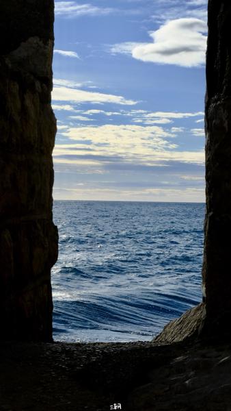  <strong>- Date</strong>: December 25, 2025 <br> <strong>- Exposure Time </strong>: 1/500 <br> <strong>- Focal Length </strong>: 53 mm <br> <strong> - ISO</strong>: 1000 <br>